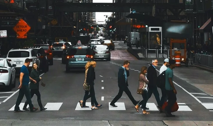 "Back to the office in banking: my suggested solution"